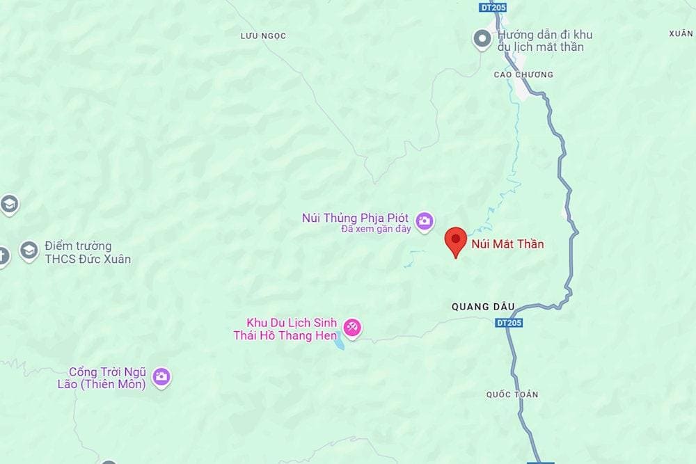 Location of Nui Thung mountain on Google Maps